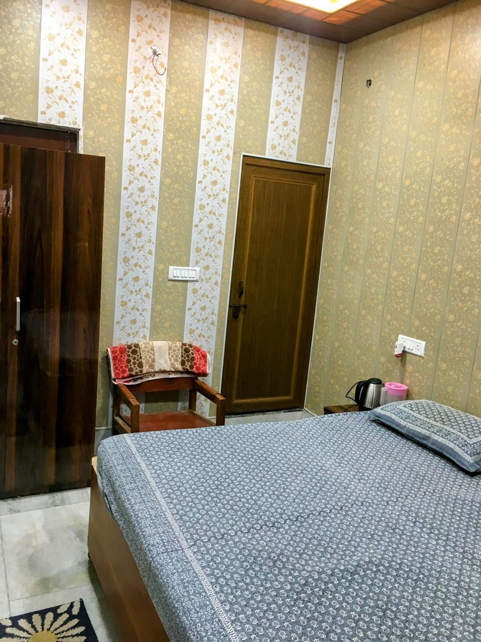 Bed, Photo of the whole room, Bedroom, wardrobe