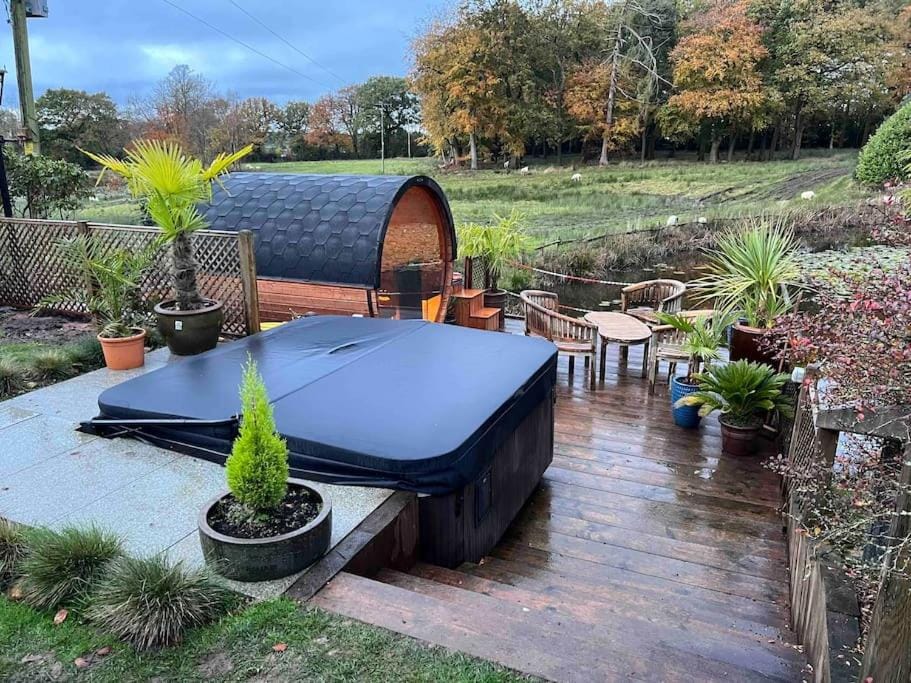 Hot Tub, Sauna, Spa and wellness centre/facilities