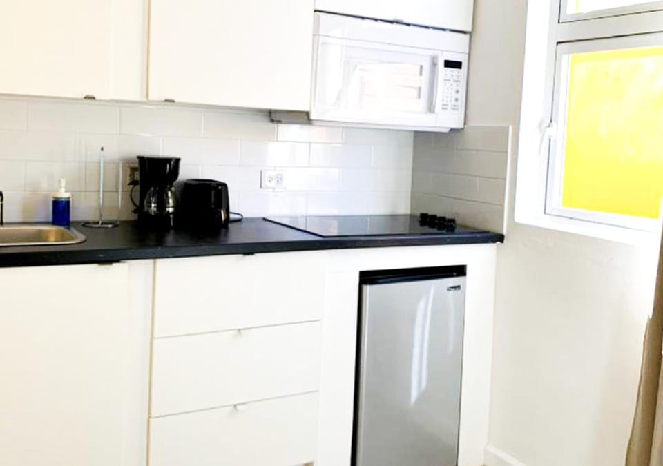 Kitchen or kitchenette, kitchen, kitchen