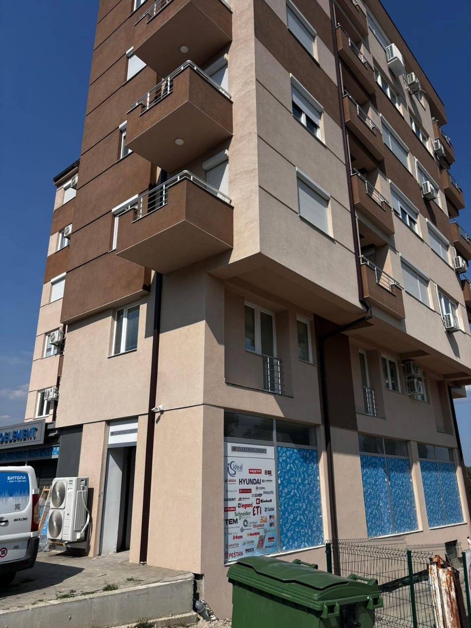 Property building, Street view
