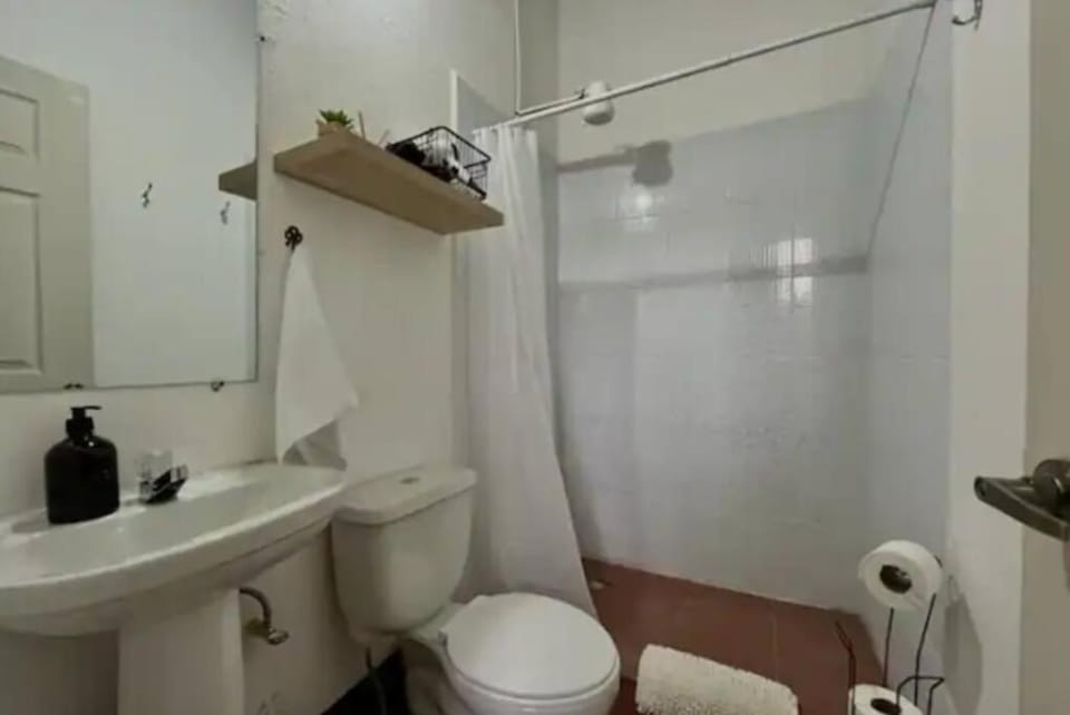 T1-House 14 guests 3 blocks from Central Park Apartment in Antigua Guatemala