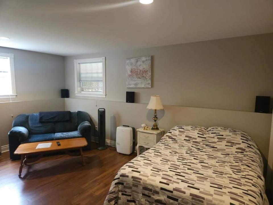 Cozy & Private basement suite, centrally located Apartment in Dartmouth