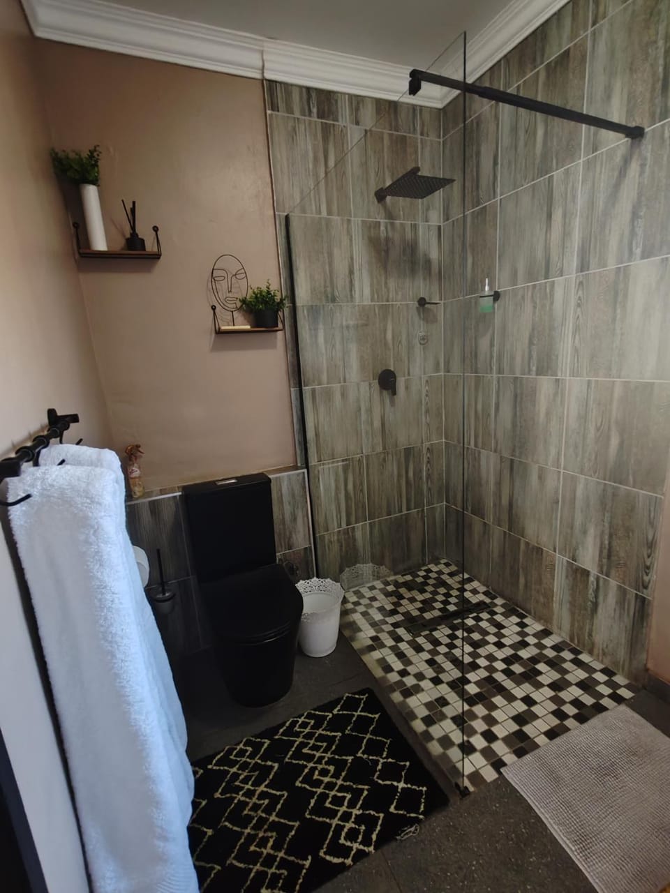 Rugged Rose Bed and Breakfast in Gauteng