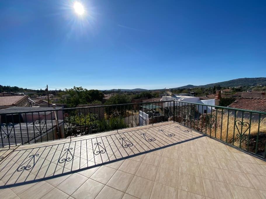 Day, Natural landscape, View (from property/room), Balcony/Terrace, Mountain view