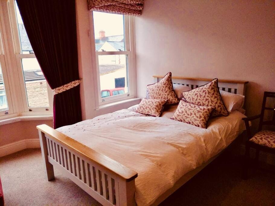Cosy Roath home near the park Apartment in Cardiff