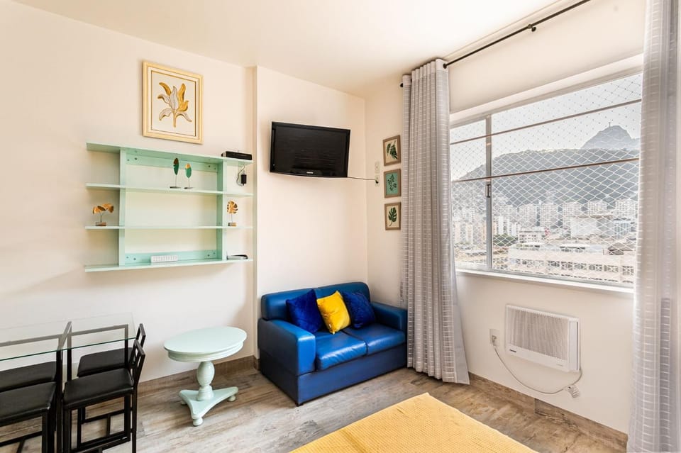 Living room, Dining area, Bedroom