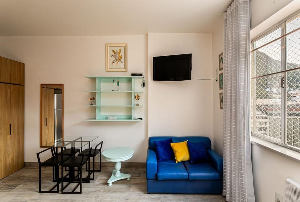 Living room, Dining area, Bedroom