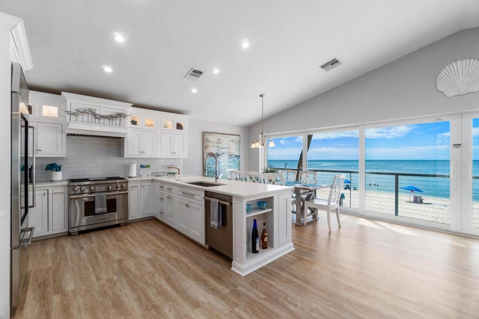 Modern Direct Beachfront Paradise, 3 Bedroom, 2 and Half Bath House in Bonita Springs