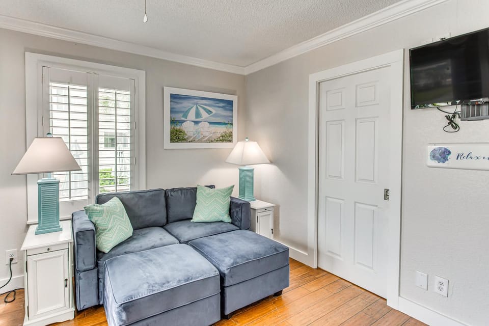 On-Site Ocean Access: Condo in Myrtle Beach House in Myrtle Beach