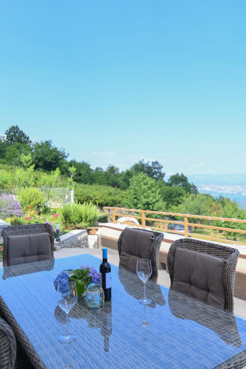 Day, Natural landscape, View (from property/room), Balcony/Terrace, Seating area, Dining area, Sea view