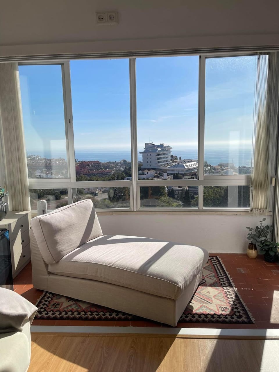 Living room, Sea view