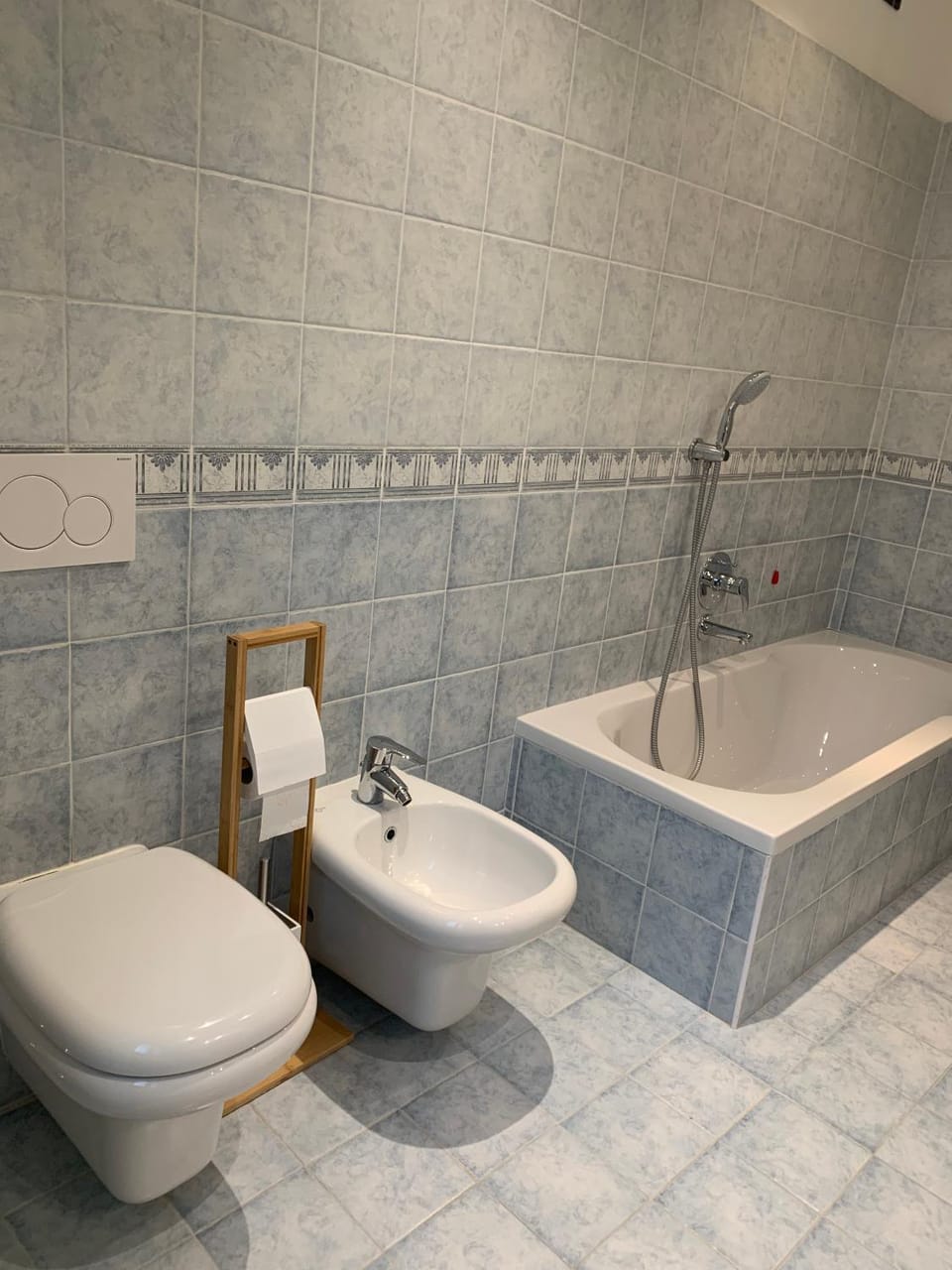 Toilet, Bathroom, Bath