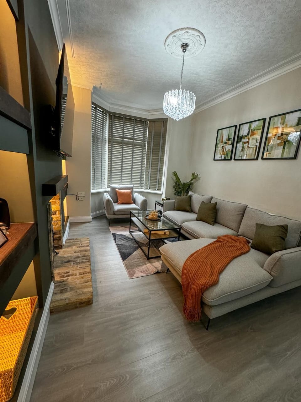 Living room, Seating area