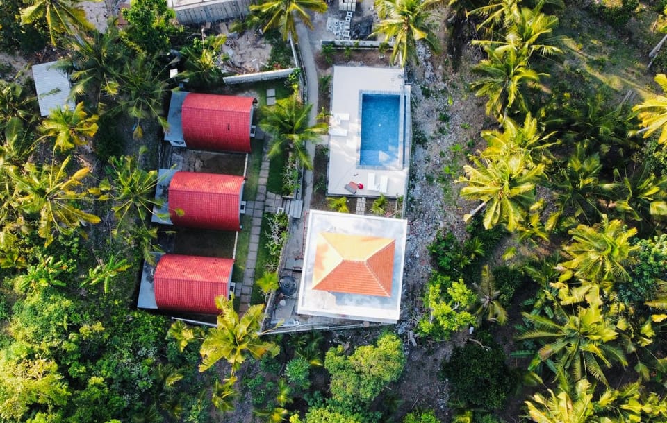 Property building, Day, Bird's eye view, Pool view, Swimming pool, Swimming pool