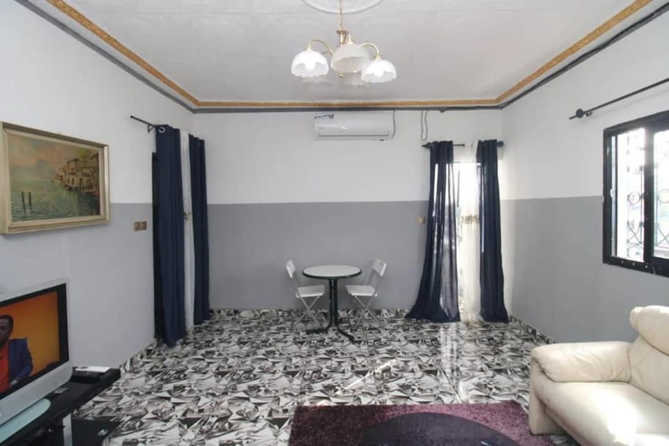Living room, Photo of the whole room, Seating area