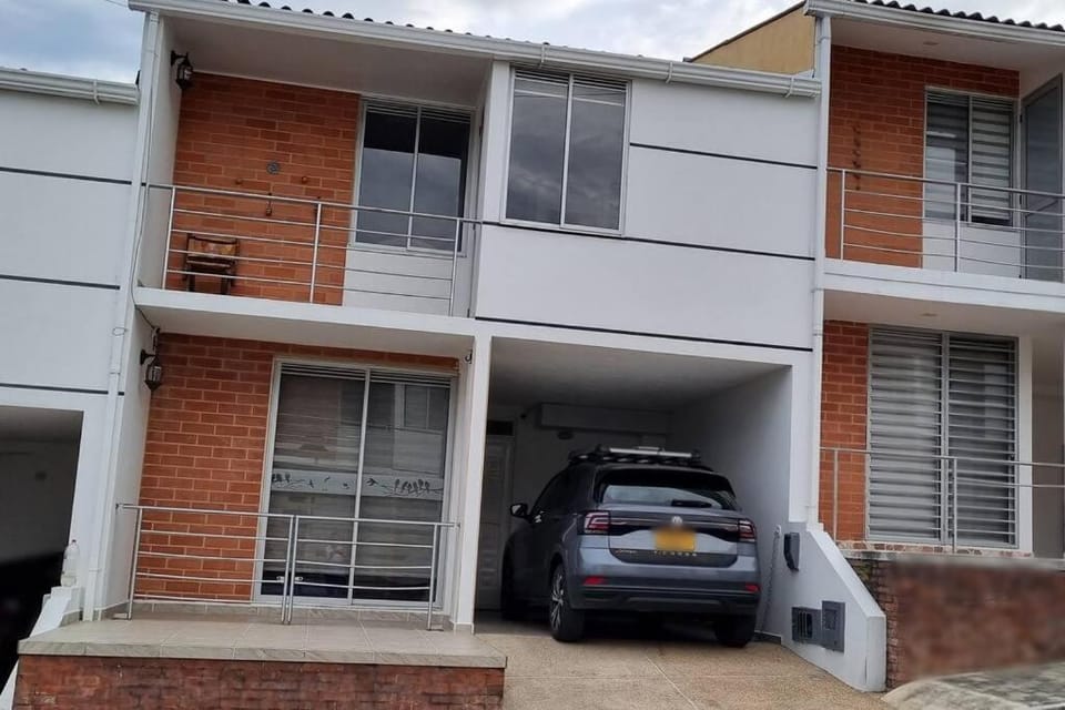 Casa de descanso en Anapoima en condominio cerrado - hasta 8 personas House in Anapoima