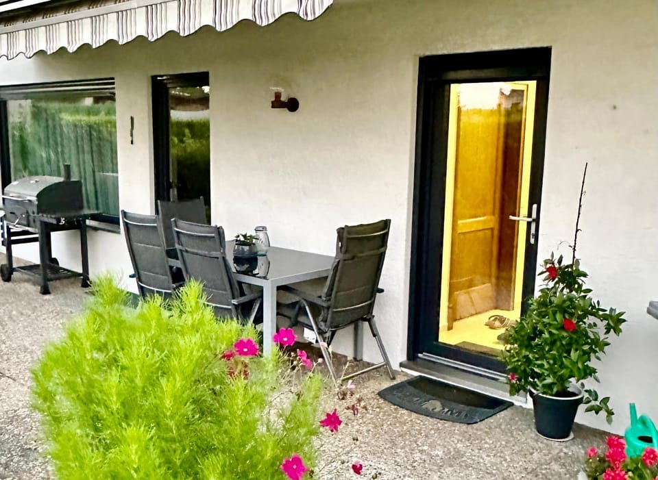 Garden, Balcony/Terrace