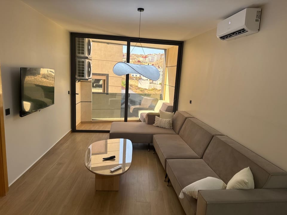 Seating area, air conditioner