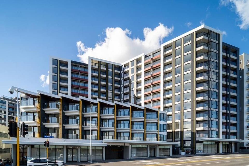 Comfortable Studio City Centre with Pool Apartment in Auckland