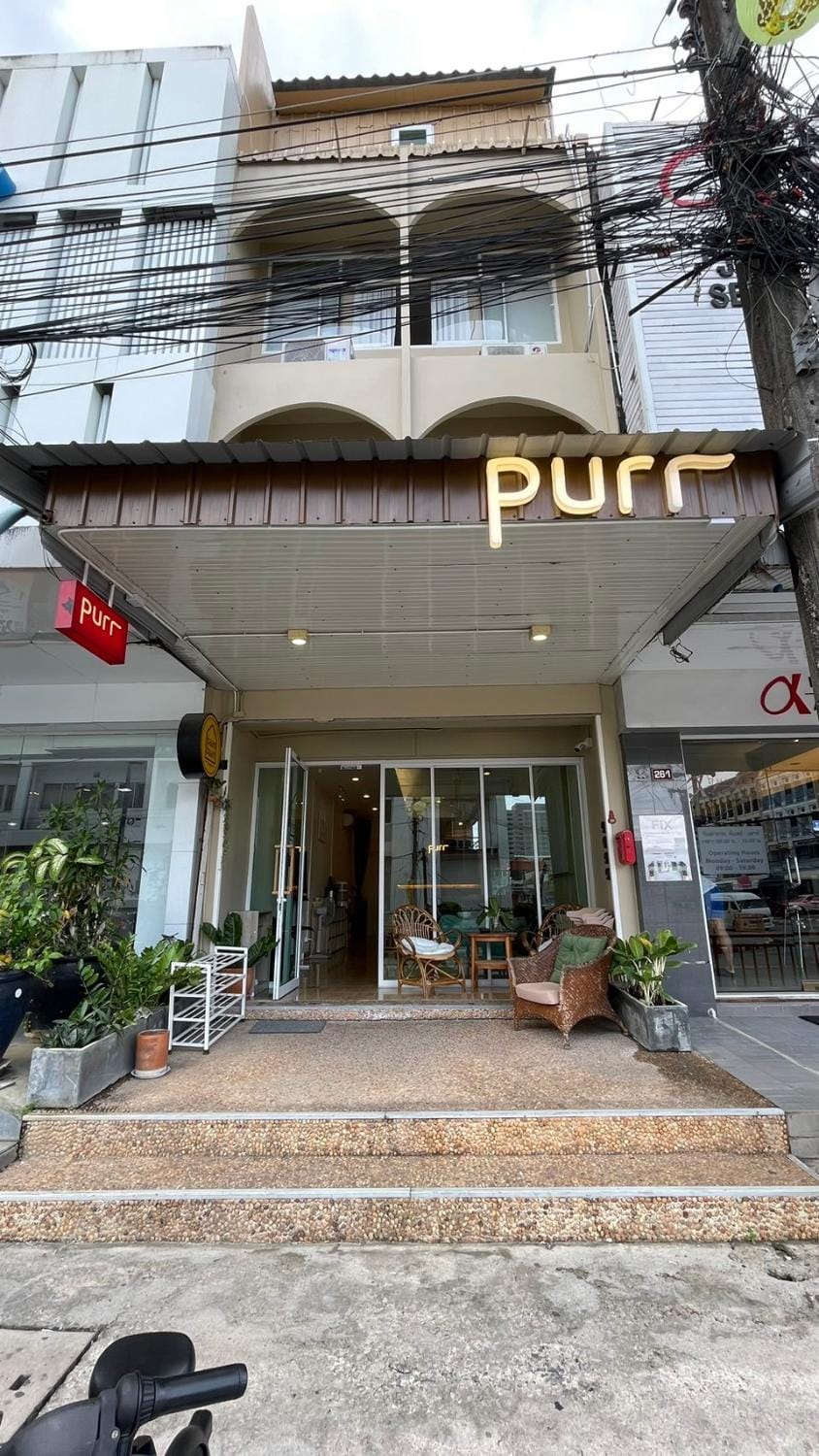 Property building, Facade/entrance