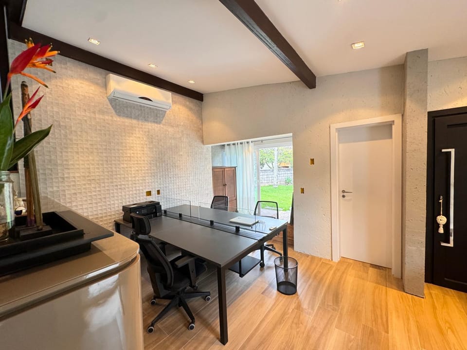 Meeting/conference room