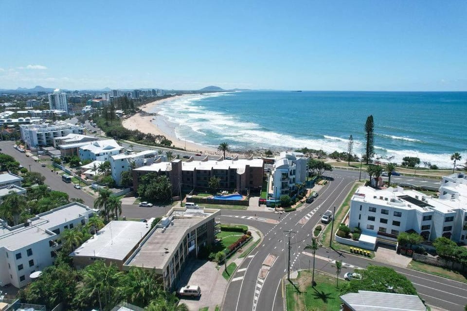 Day, Neighbourhood, Bird's eye view, Beach, Sea view, Location