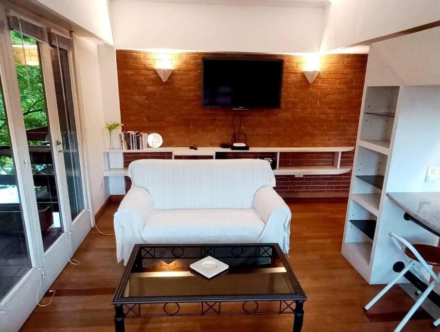 Communal lounge/ TV room, TV and multimedia