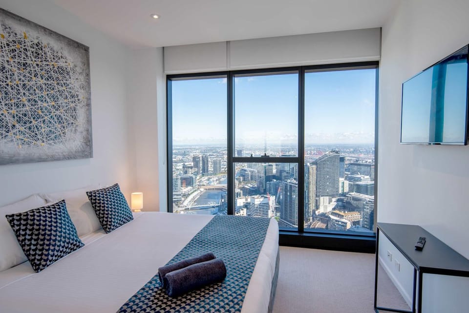 Bed, TV and multimedia, Living room, Photo of the whole room, Evening entertainment, Bedroom, City view