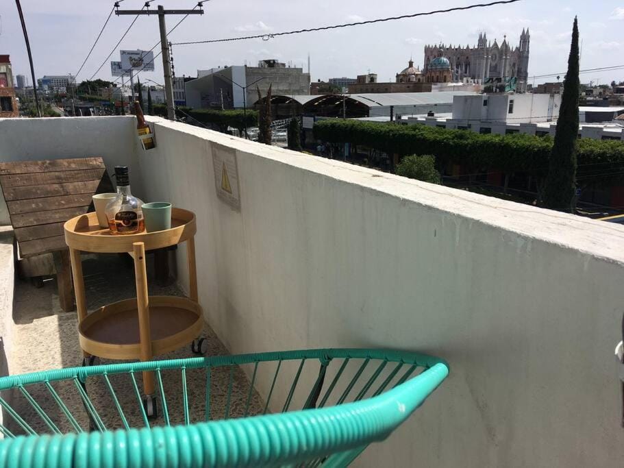 3 Air Conditioned brs with Office Area, Gated Parking and Free Mini Pool Table Apartment in Leon