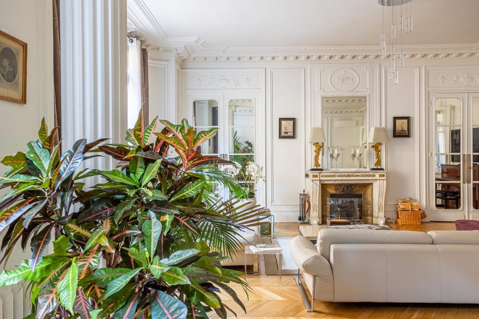 Living room, flat iron