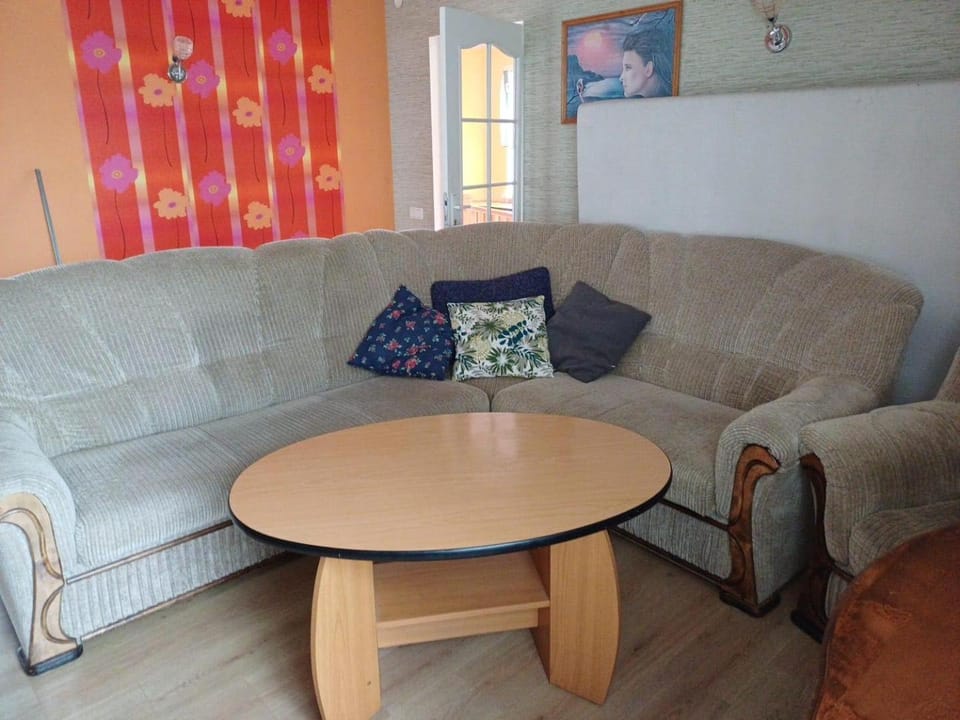 2nd floor with 3 room Apartment in Latvia