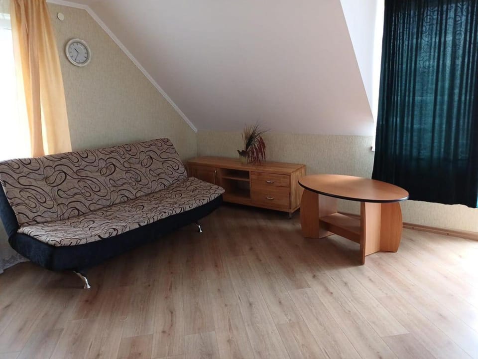 2nd floor with 3 room Apartment in Latvia