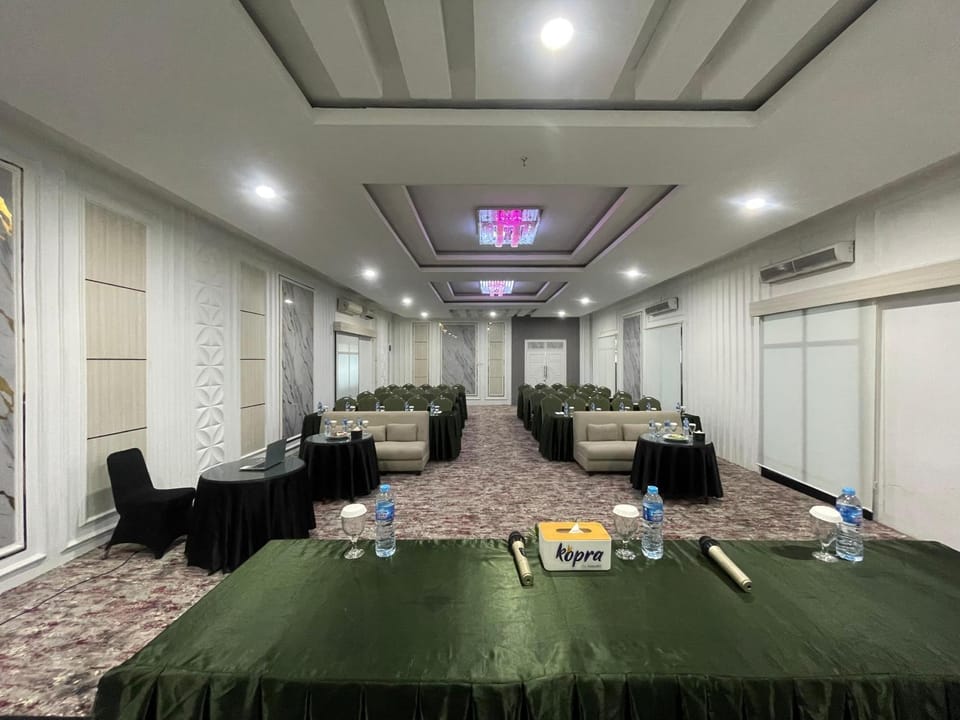Meeting/conference room