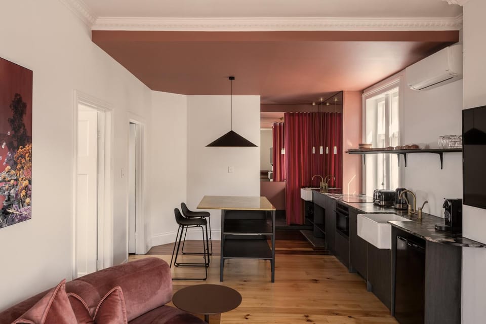 Miss Midgley's - Refectory Apartment in Brisbane