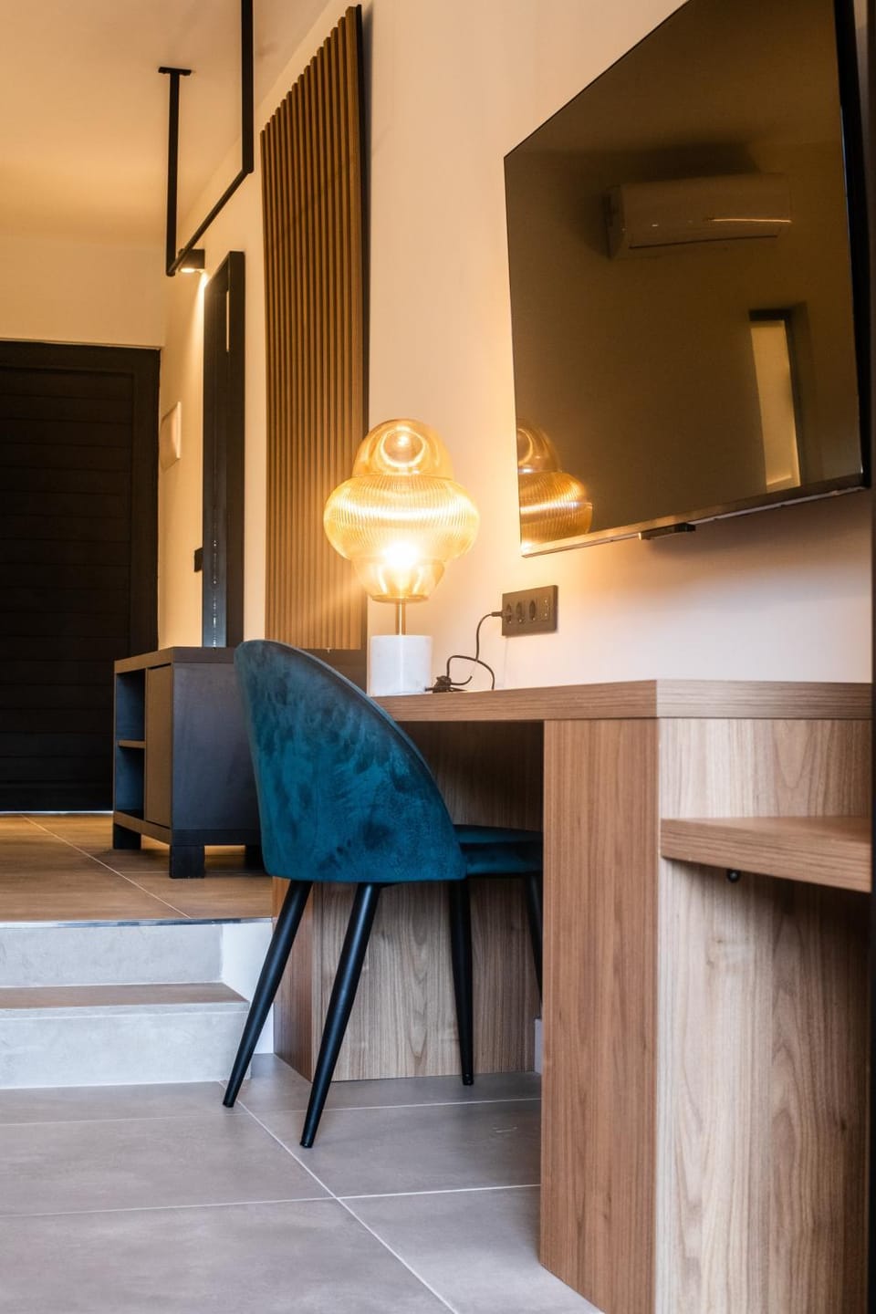 Communal lounge/ TV room, TV and multimedia, wardrobe