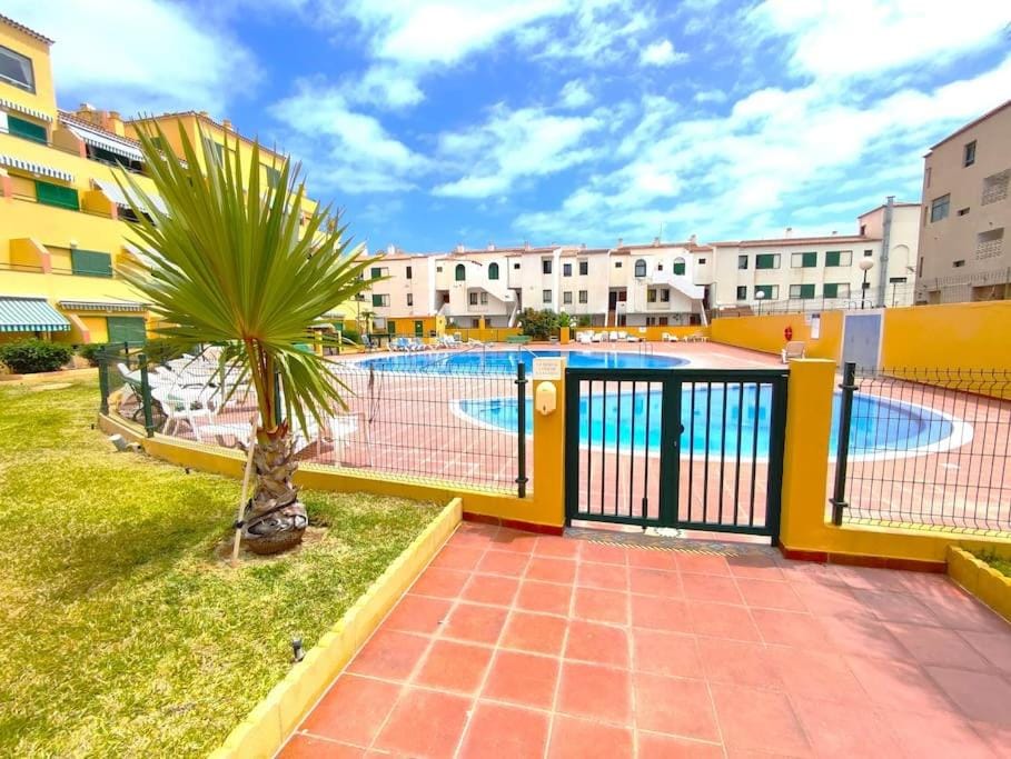 Caroline's tropical paradise Apartment in Costa del Silencio