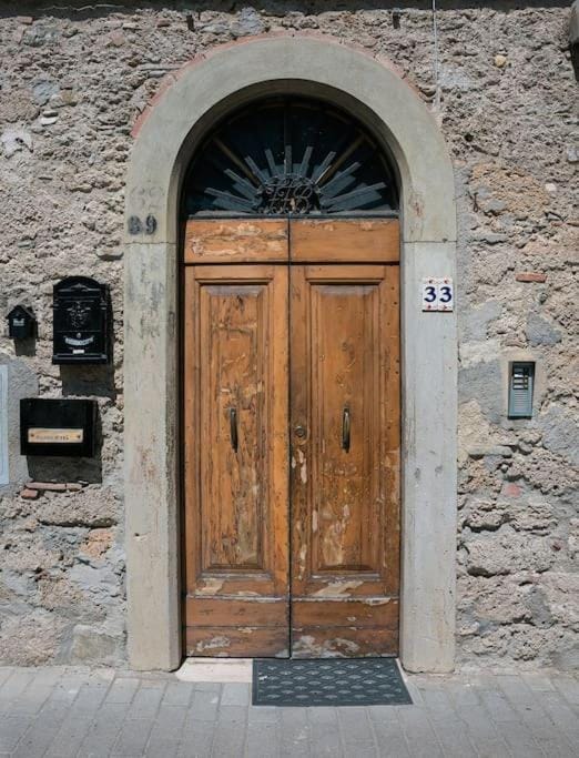 Facade/entrance, Day