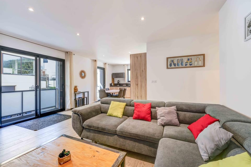 Property building, Living room