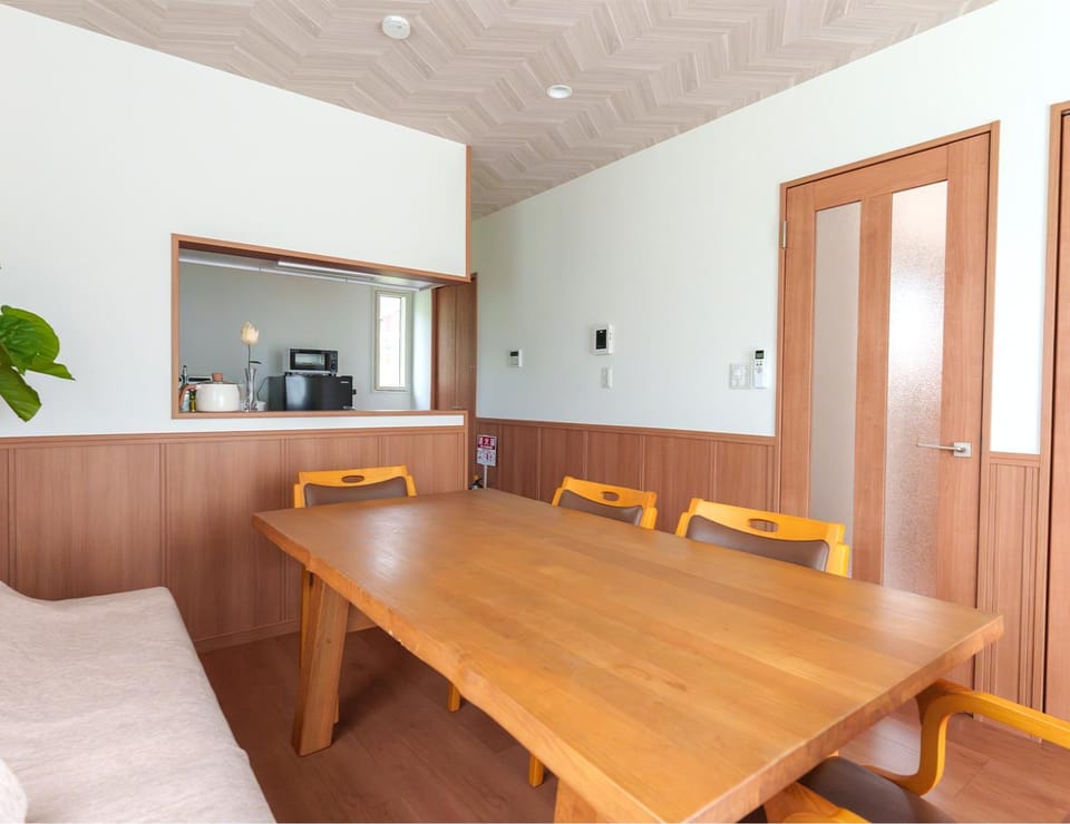 Living room, Diving