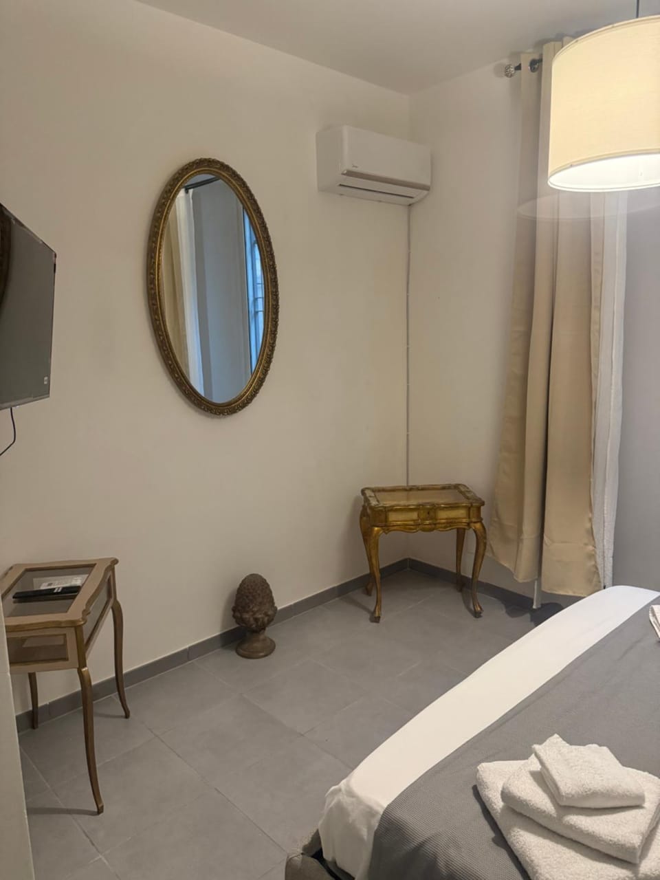HV Suites DECUMANUS Apartment in Naples