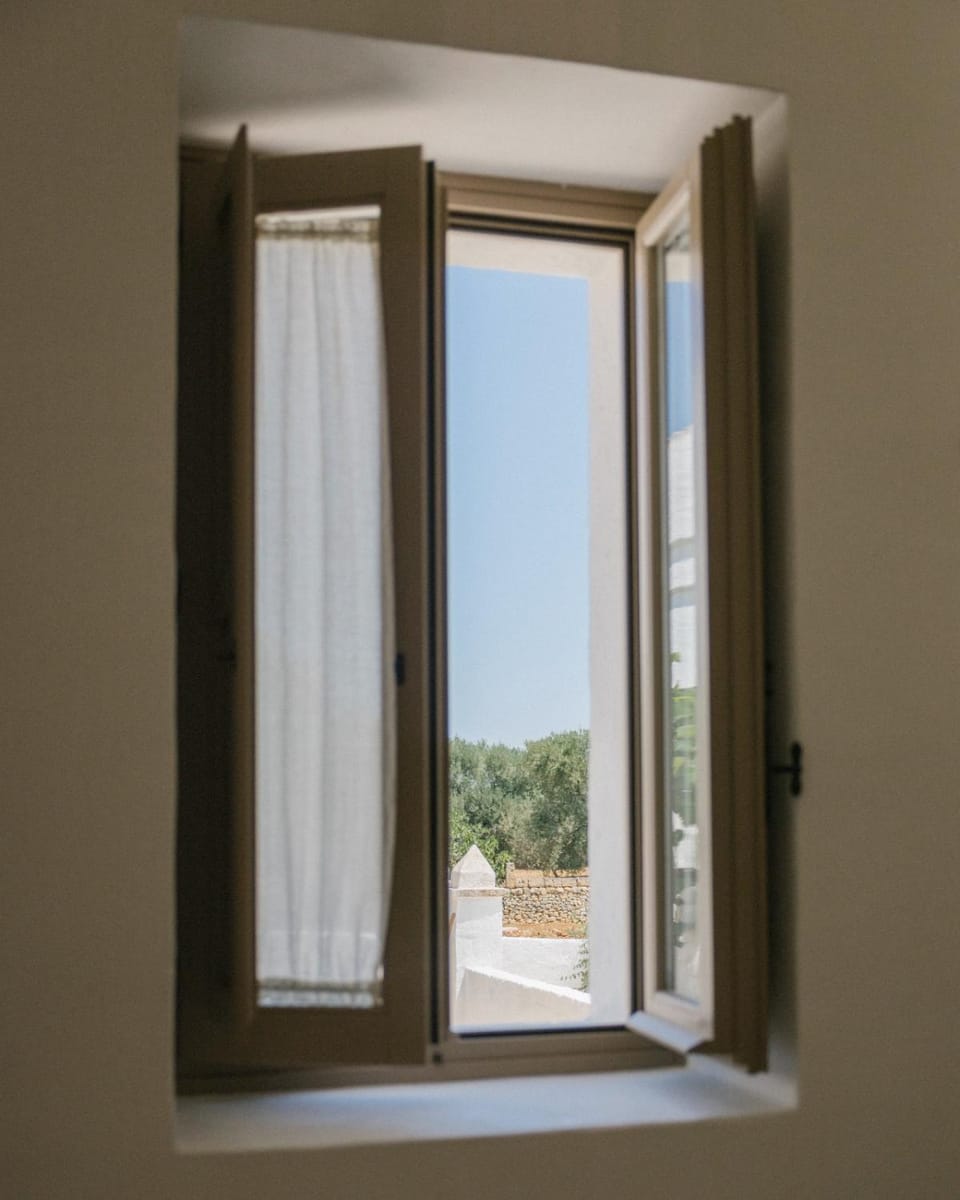 Day, Bedroom