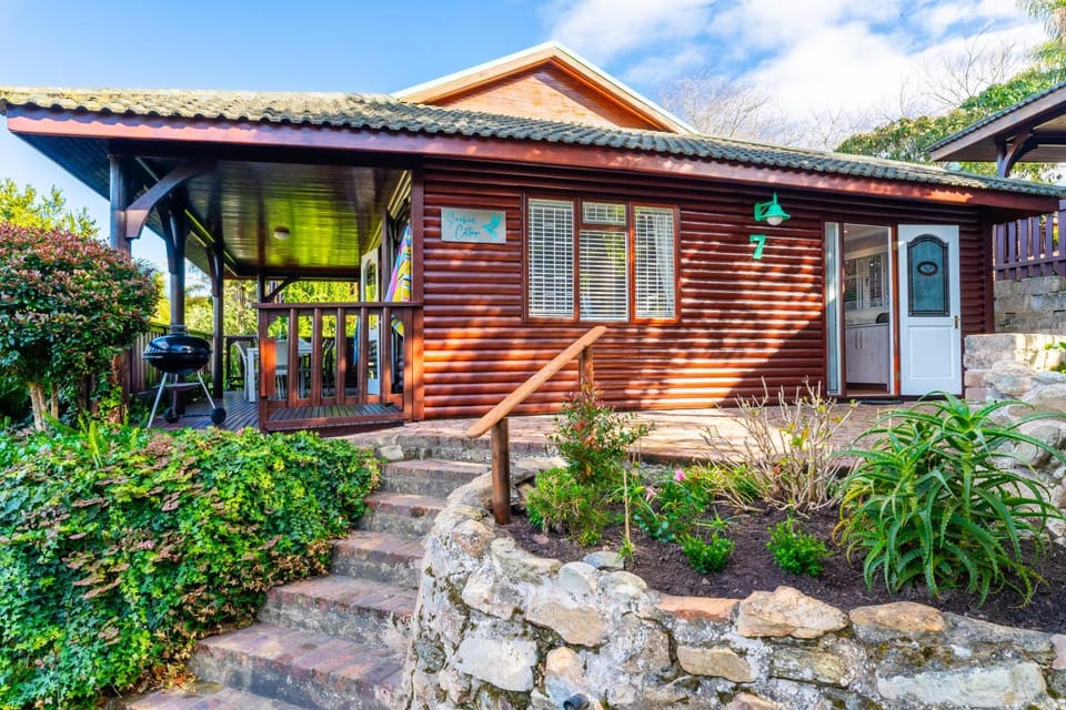 Knysna River Club - Sunbird Cottage Apartment in Knysna