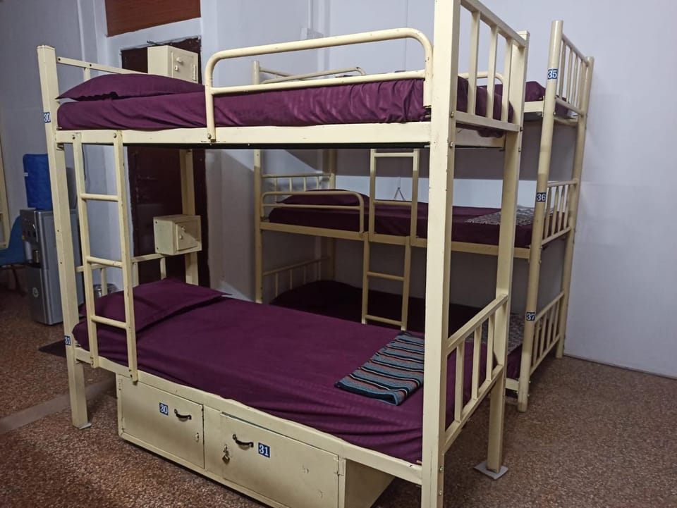 Bed, bunk bed