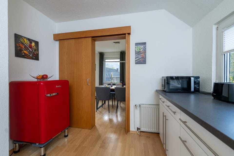 Kitchen or kitchenette, kitchen, kitchen