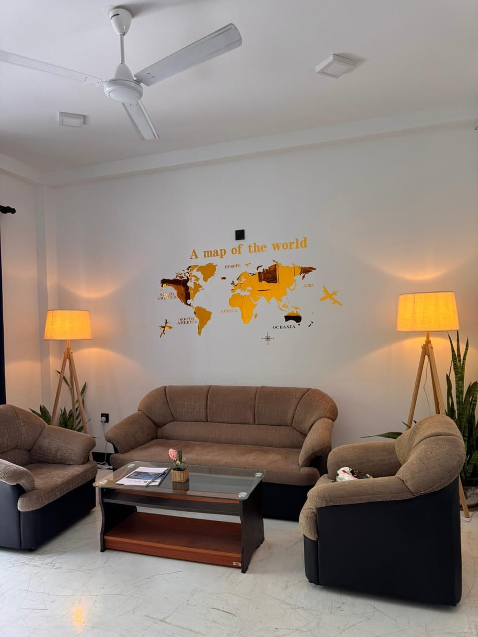 Living room, Seating area
