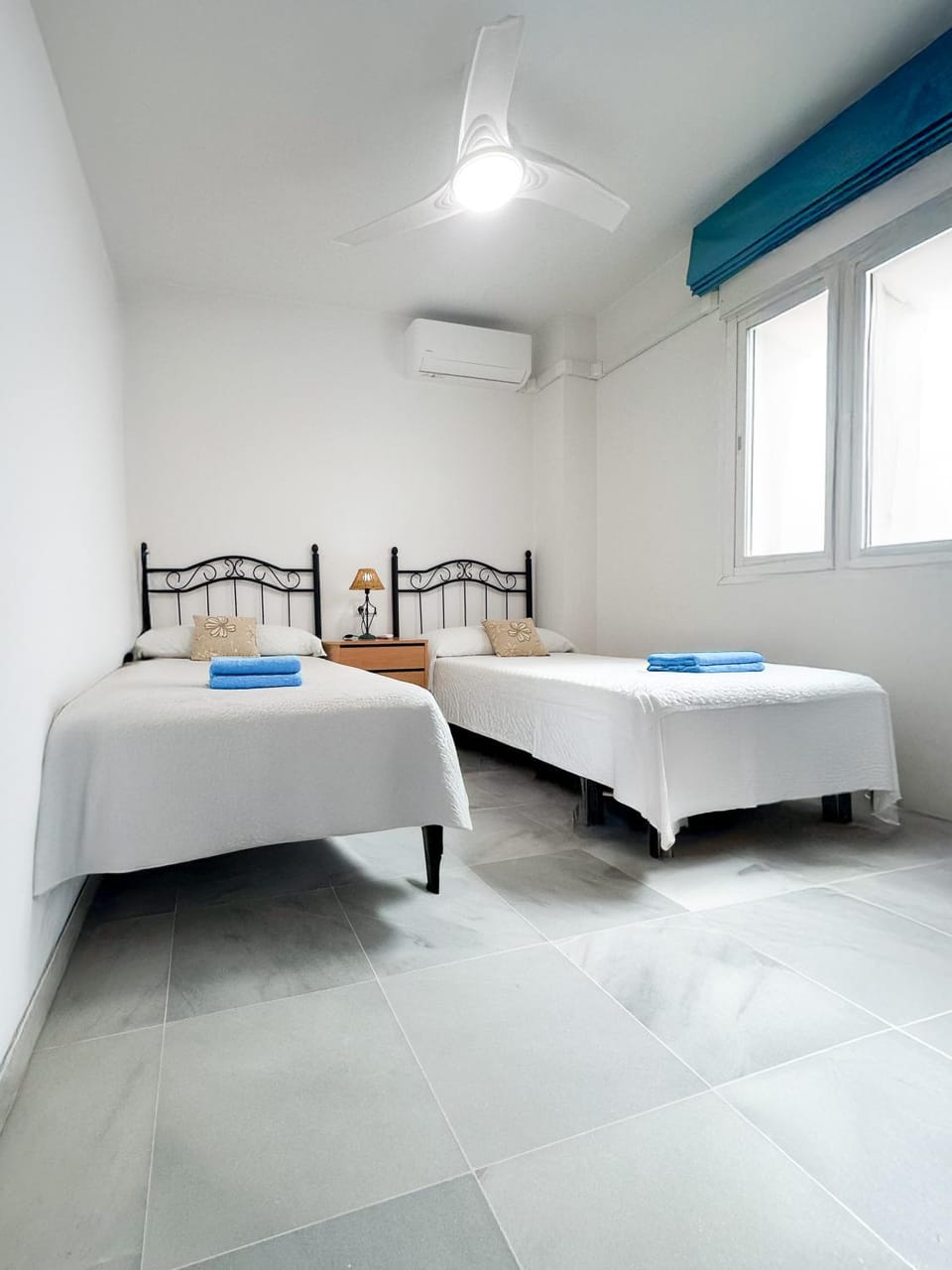 Apartamento Aguamarina 5B Primera Línea de Playa Apartment in Estepona