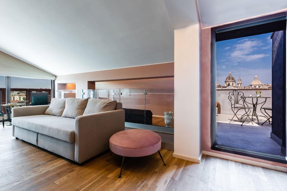 Communal lounge/ TV room, Living room