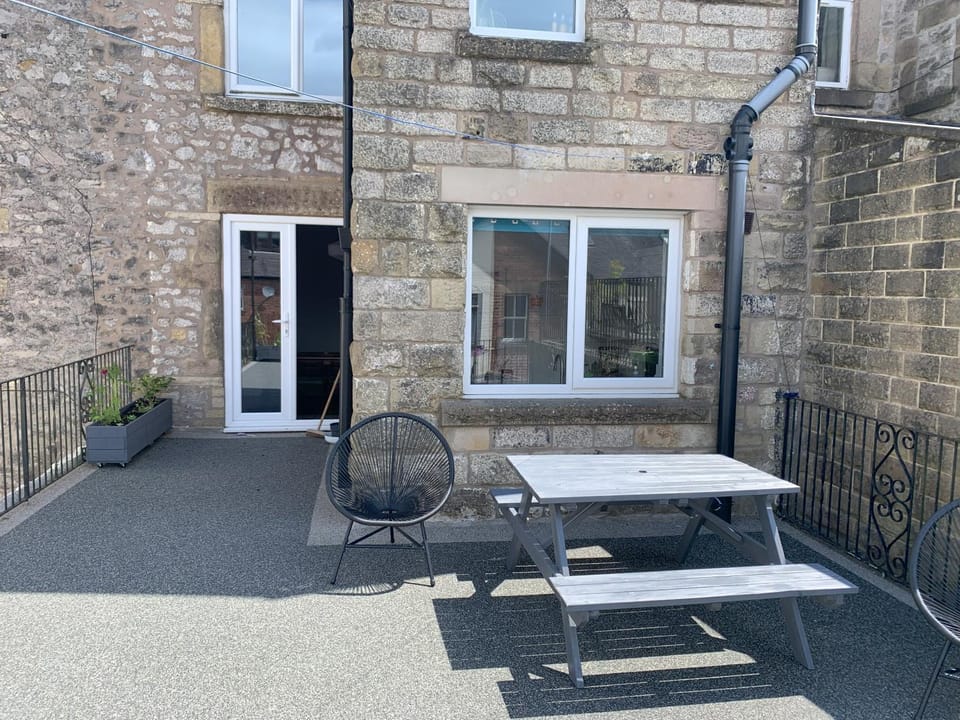 Property building, Balcony/Terrace