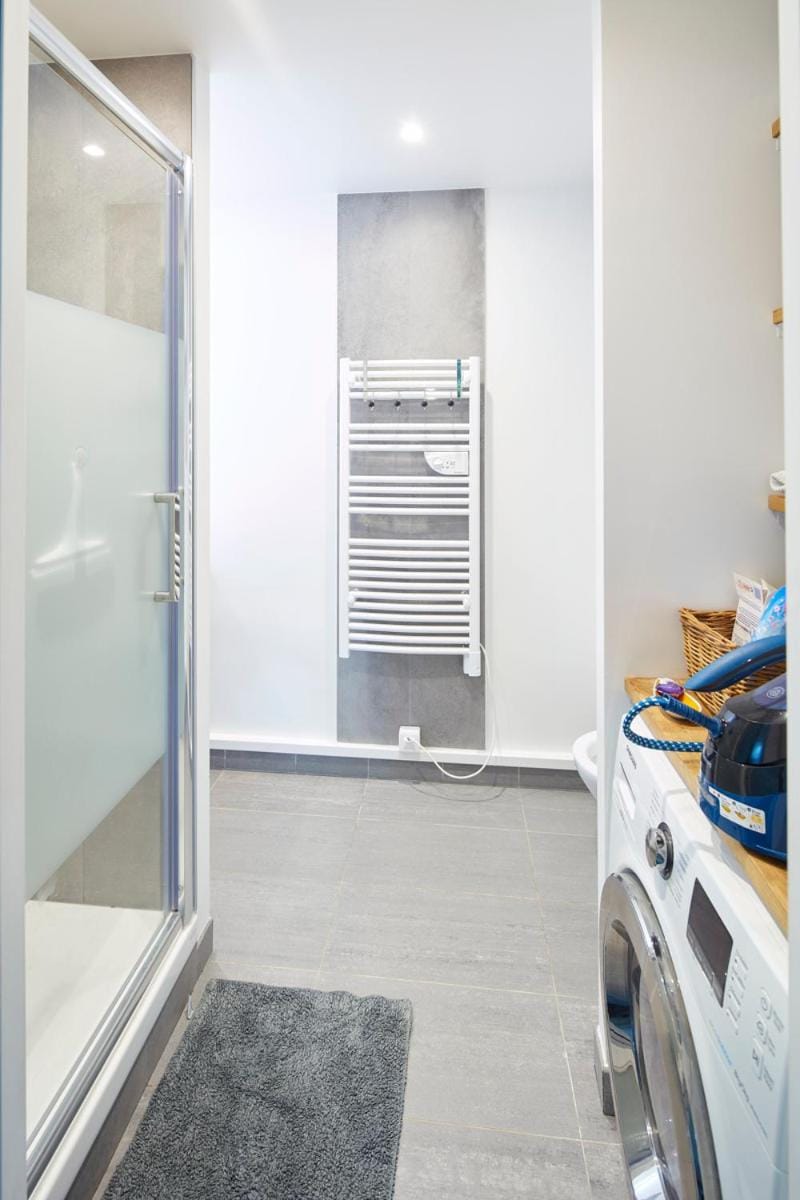 Bathroom, washing machine, dryer