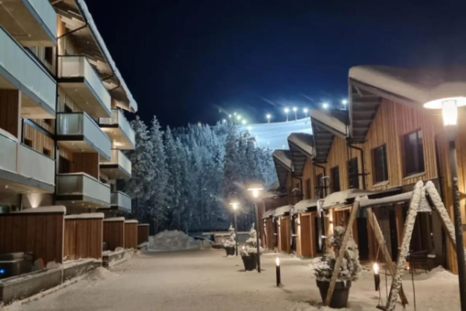 Property building, Neighbourhood, Natural landscape, Winter, Skiing